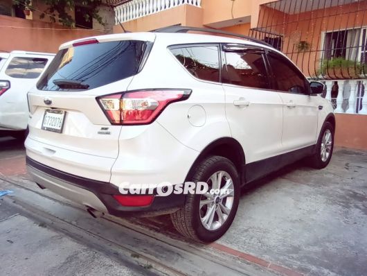Ford Escape Jeepeta en venta