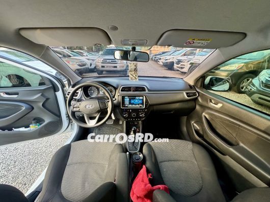 Hyundai Verna Carros en venta