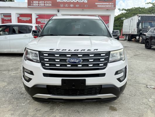Ford Explorer XLT en venta