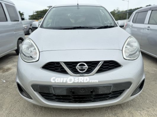 Nissan March Carros en venta