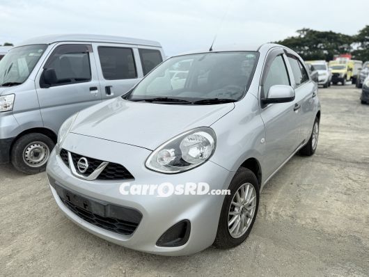 Nissan March Carros en venta