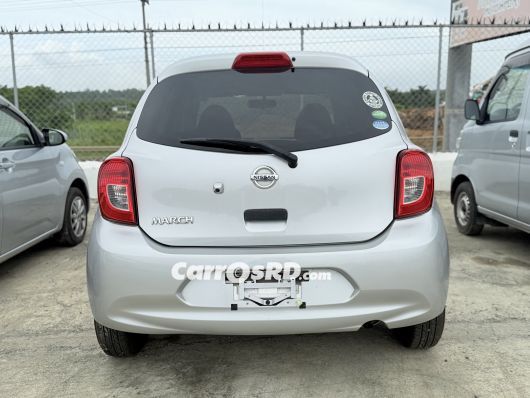 Nissan March Carros en venta