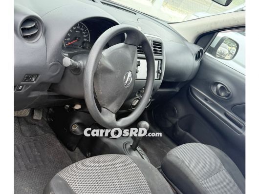 Nissan March Carros en venta