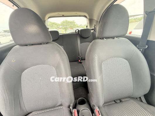 Nissan March Carros en venta