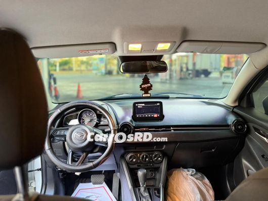 Mazda 2 Carros en venta