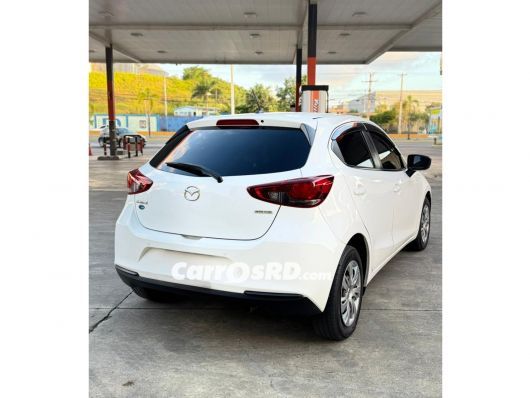 Mazda 2 Carros en venta
