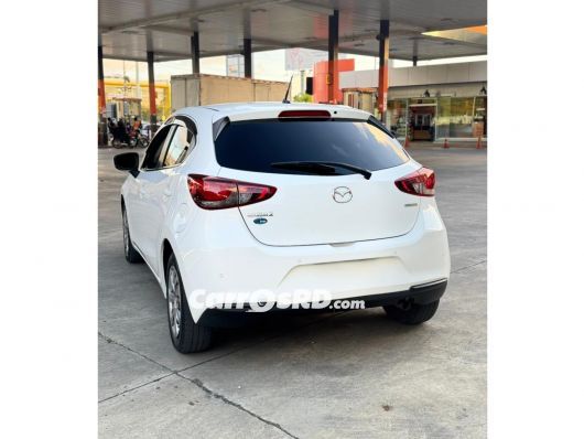 Mazda 2 Carros en venta