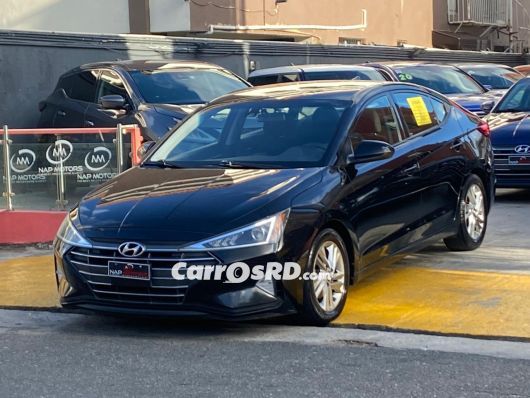 Hyundai Elantra Carros en venta