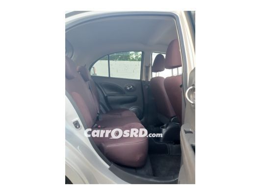 Nissan March Carros en venta