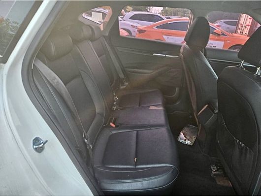 Kia Seltos EX