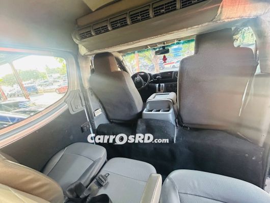 Nissan NV Minivan en venta