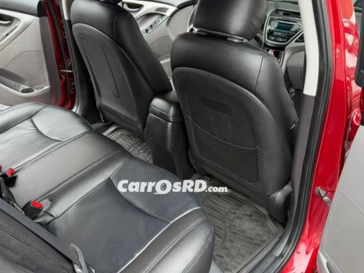 Hyundai Elantra Carros en venta