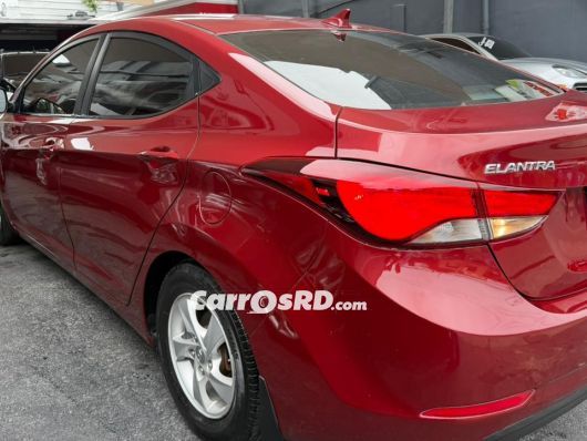 Hyundai Elantra Carros en venta