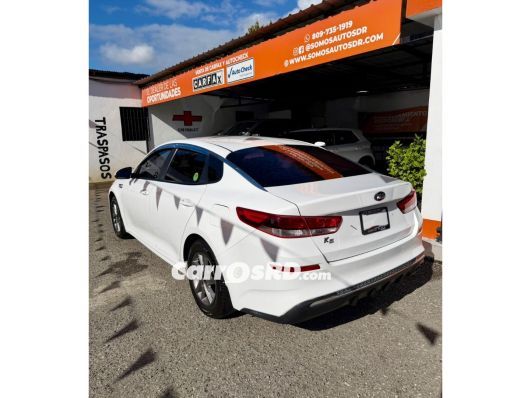 Kia K5 Carros en venta