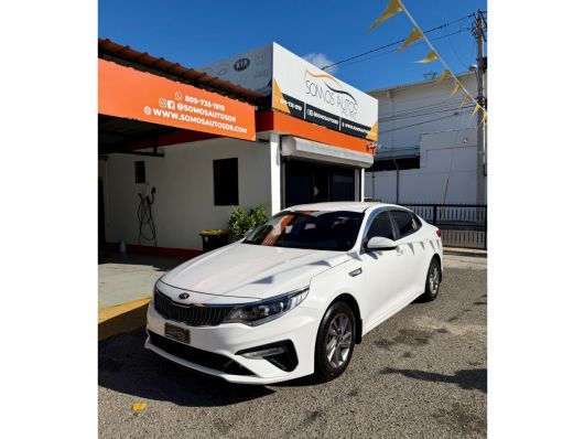 Kia K5 Básico en venta