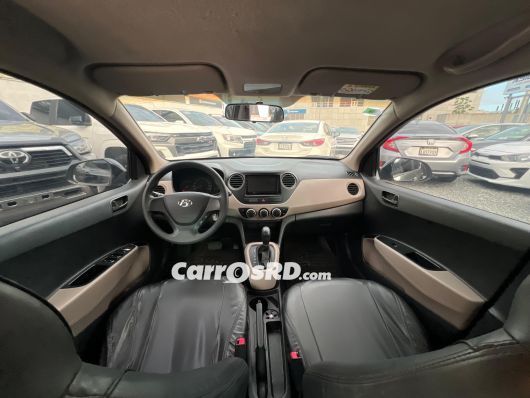 Hyundai Grand i10 Carros en venta