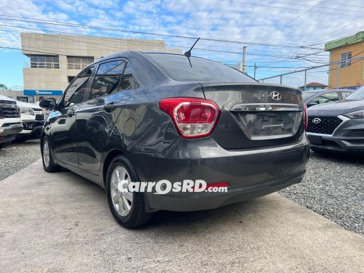 Hyundai Grand i10 Carros en venta