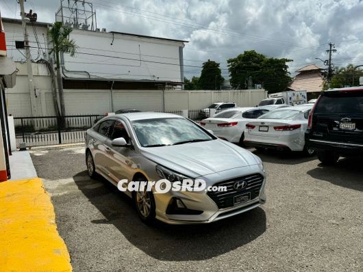 Hyundai Sonata Carros en venta