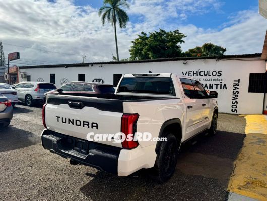Toyota Tundra Camioneta en venta