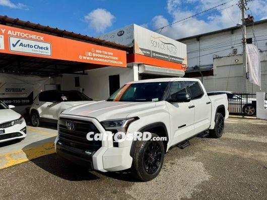 Toyota Tundra Camioneta en venta