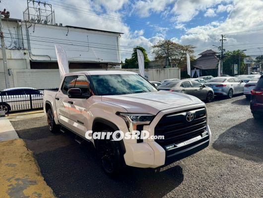 Toyota Tundra Camioneta en venta