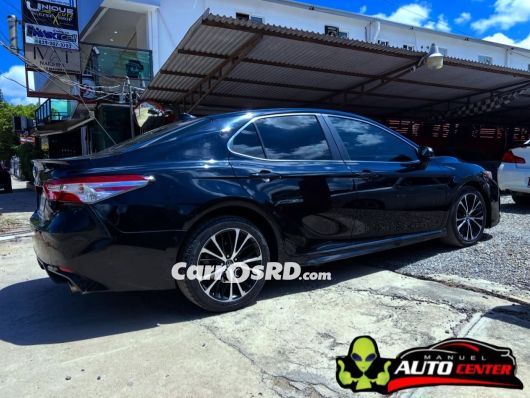 Toyota Camry Carros en venta