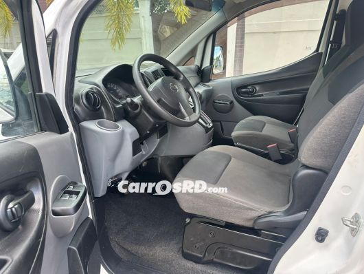 Nissan NV Minivan en venta