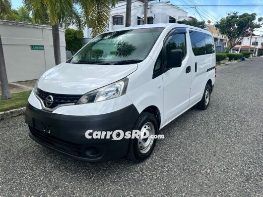 Nissan NV Minivan en venta