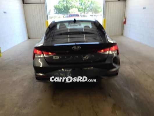 Hyundai Elantra Carros en venta