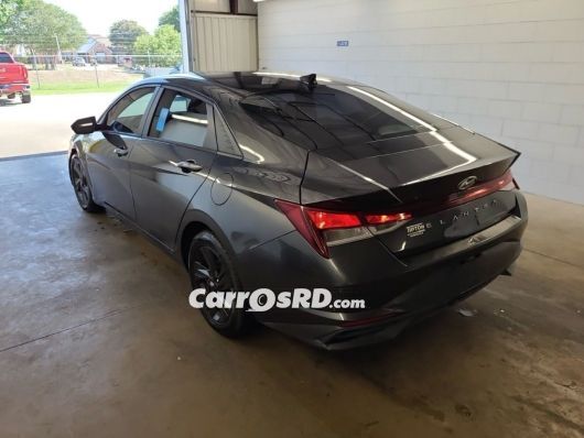 Hyundai Elantra Carros en venta