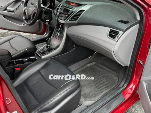 Hyundai Elantra Carros en venta