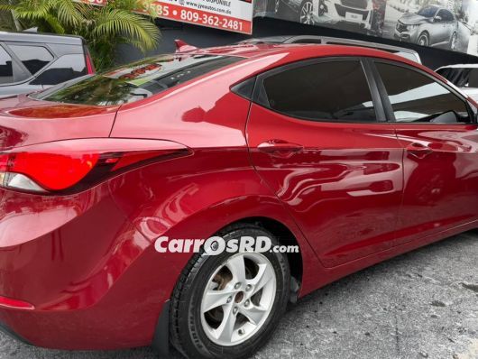 Hyundai Elantra Carros en venta