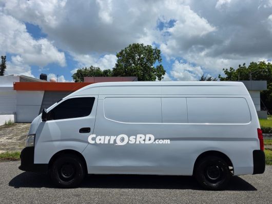 Nissan URVAN Furgoneta en venta