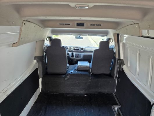 Nissan URVAN Básico
