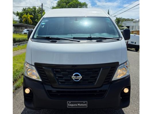 Nissan URVAN Básico