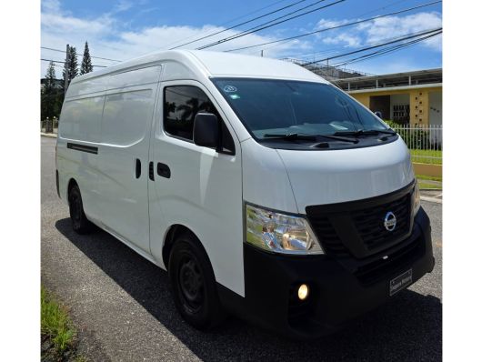 Nissan URVAN Básico