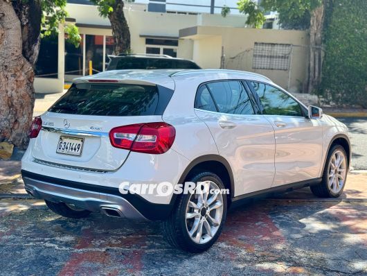 Mercedes-Benz Clase GLA Jeepeta en venta