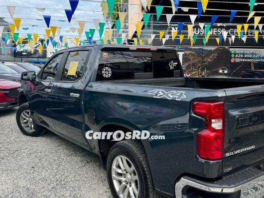 Chevrolet Silverado Camioneta en venta