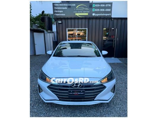 Hyundai Elantra Carros en venta