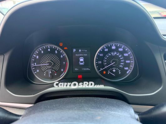 Hyundai Elantra Carros en venta