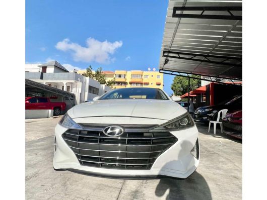 Hyundai Elantra SEL en venta
