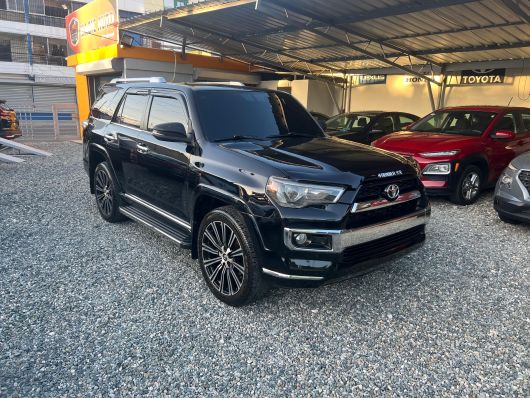 Toyota 4Runner SR5 en venta