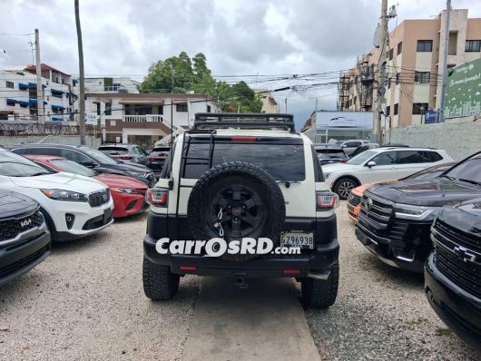Toyota FJ Cruiser Jeepeta en venta