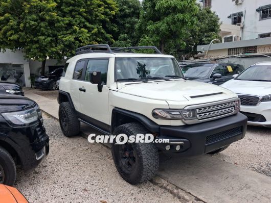 Toyota FJ Cruiser Jeepeta en venta