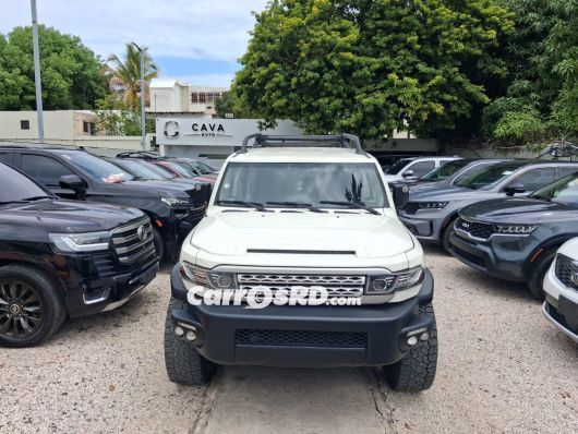 Toyota FJ Cruiser Jeepeta en venta