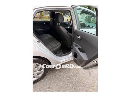 Kia Rio Carros en venta