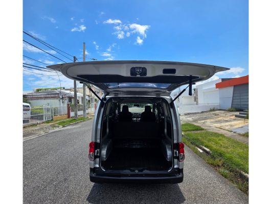 Nissan NV 200