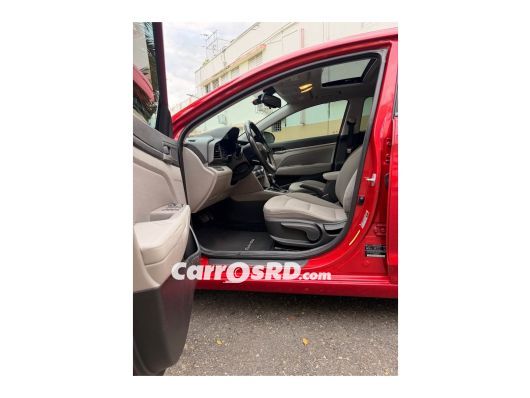 Hyundai Elantra Carros en venta