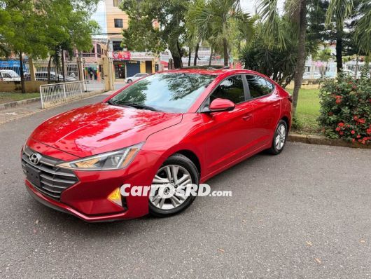 Hyundai Elantra Carros en venta