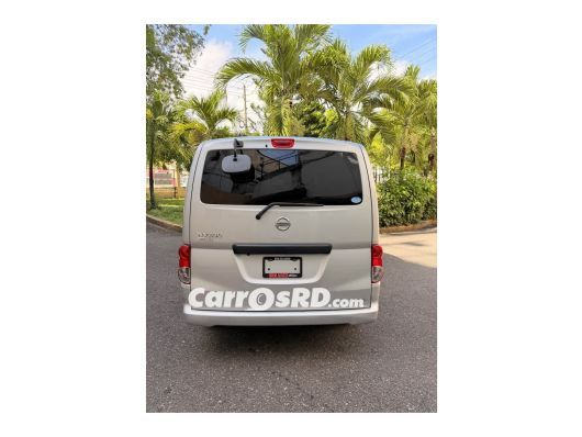 Nissan NV Minivan en venta